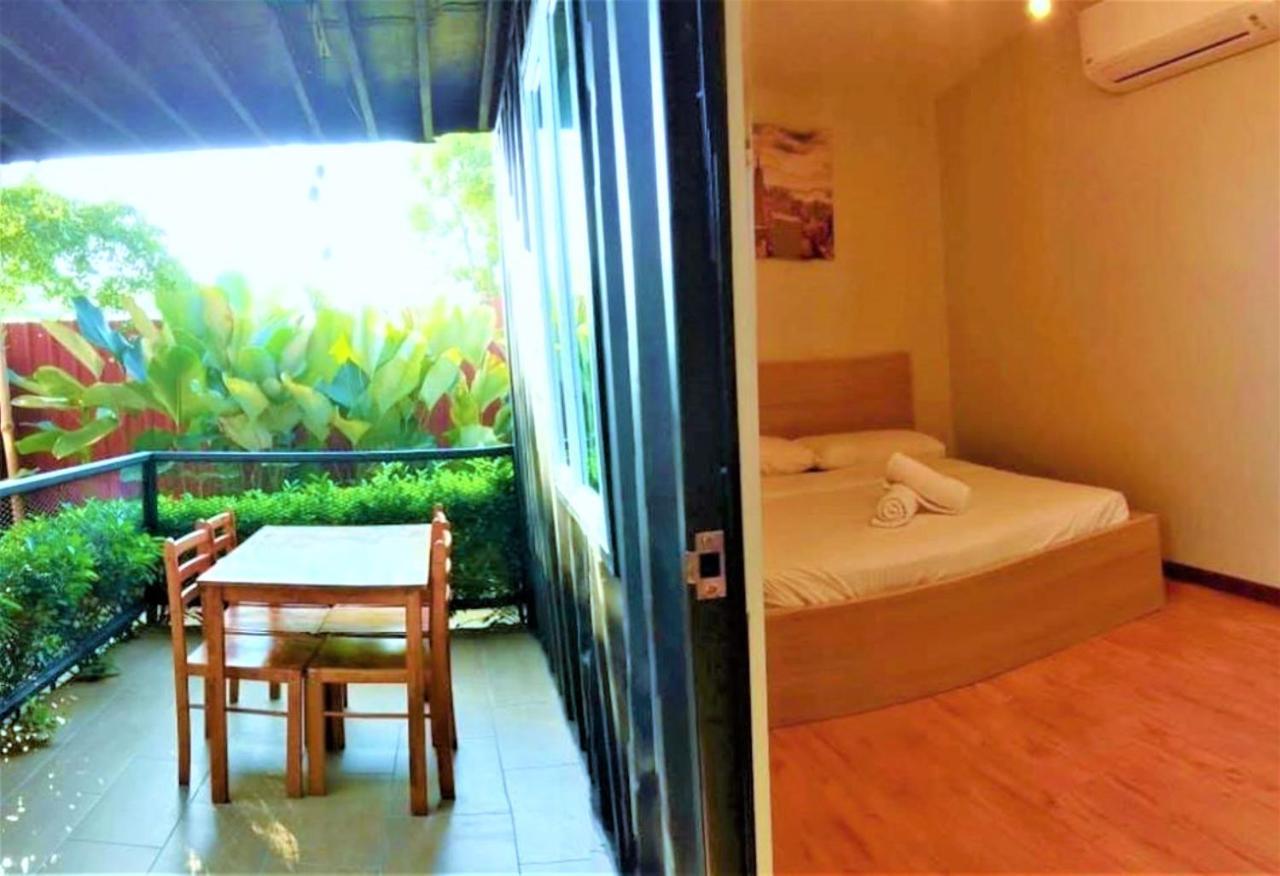 Petak Padin Cottage By The Pool, קפלה באטאס מראה חיצוני תמונה