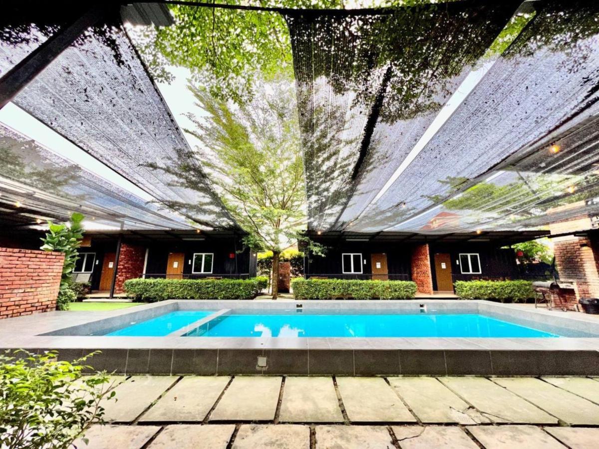 Petak Padin Cottage By The Pool, קפלה באטאס מראה חיצוני תמונה