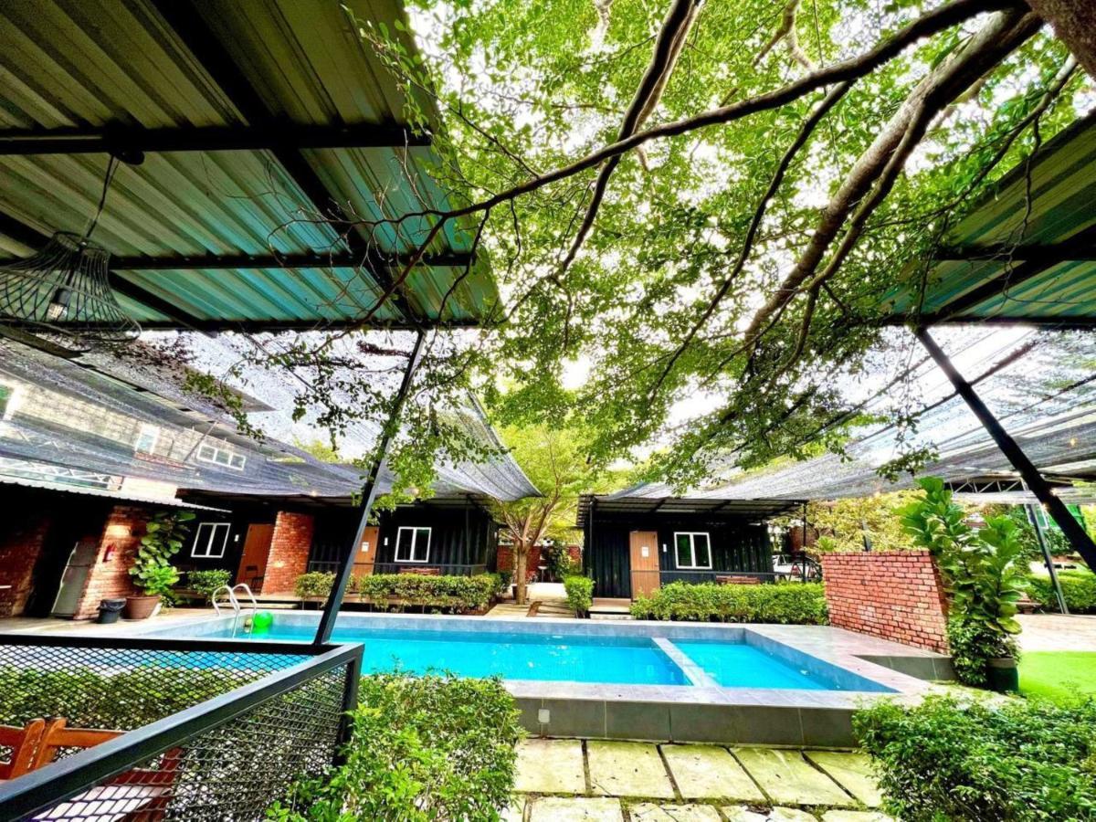 Petak Padin Cottage By The Pool, קפלה באטאס מראה חיצוני תמונה