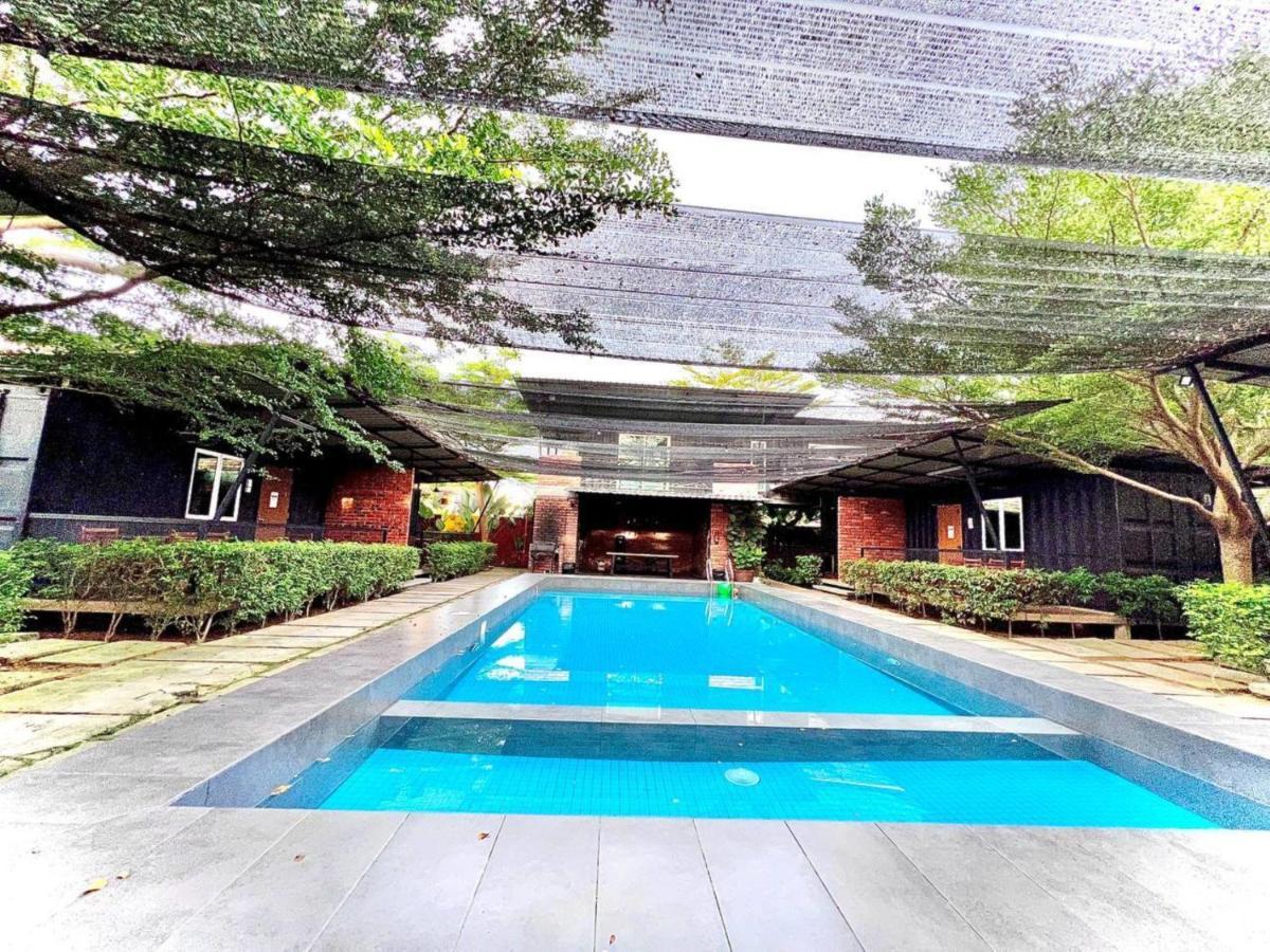 Petak Padin Cottage By The Pool, קפלה באטאס מראה חיצוני תמונה