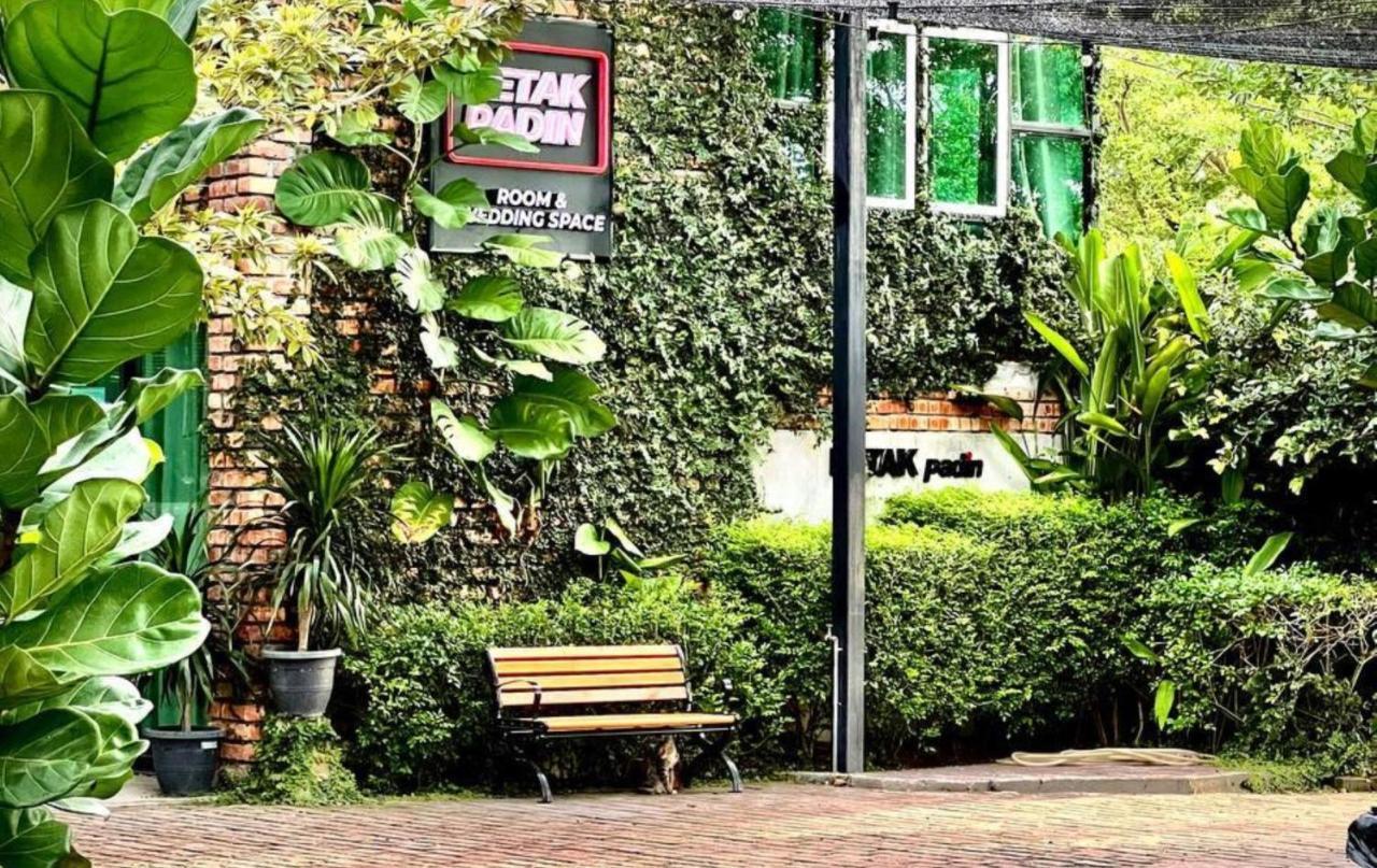 Petak Padin Cottage By The Pool, קפלה באטאס מראה חיצוני תמונה